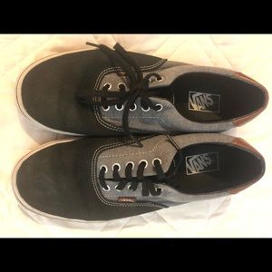 Vans lace up sneaker